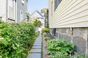 61 Edwin St, Boston, MA 02124 - Photo 28