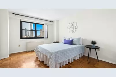 9 Hawthorne Pl #15H, Boston, MA 02114 - Photo 4
