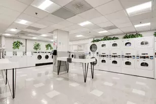 9 Hawthorne Pl, Boston, MA 02114 - Photo 18