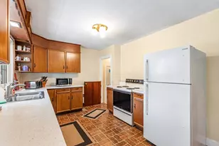 322 S Main St, Attleboro, MA 02703 - Photo 18
