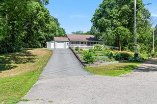 322 S Main St, Attleboro, MA 02703 - Photo 2