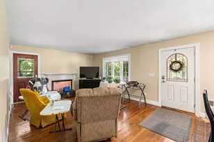 322 S Main St, Attleboro, MA 02703 - Photo 10