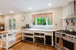 33 Dartmouth St, Fairhaven, MA 02719 - Photo 16