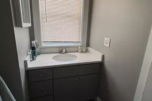 1122 Adams St, Boston, MA 02124 - Photo 8