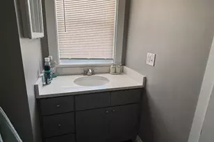 1122 Adams St, Boston, MA 02124 - Photo 8