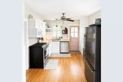 245 Plumtree Rd, Springfield, MA 01118 - Photo 2