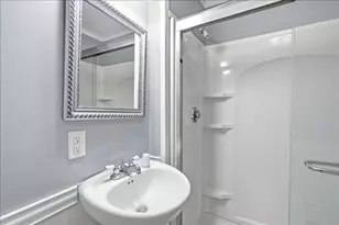 15 Walnut St, West Bridgewater, MA 02379 - Photo 16