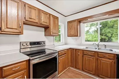 15 Walnut St, West Bridgewater, MA 02379 - Photo 12