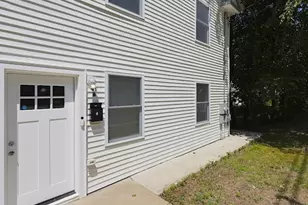 91 Cottage St, Athol, MA 01331 - Photo 2