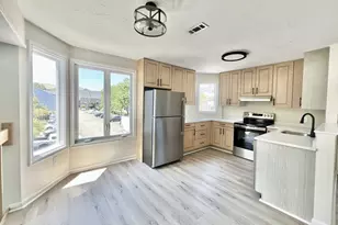 114 Burkhall, Weymouth, MA 02190 - Photo 2