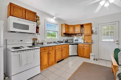 45-47 Pleasant St, Easthampton, MA 01027 - Photo 16