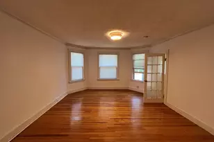 27 Dudley St, Cambridge, MA 02140 - Photo 4