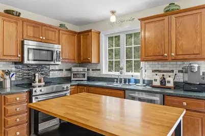 3 Pleasant St, Rehoboth, MA 02769 - Photo 8