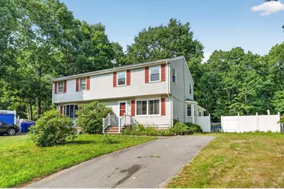 17 Pine Knoll Ln #B, Taunton, MA 02780 - Photo 1