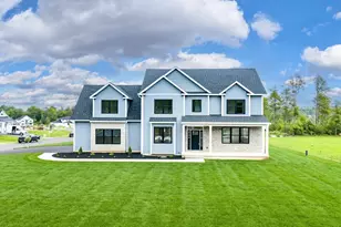 32 Balsam Hl Rd, Ludlow, MA 01056 - Photo 1