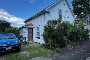 21 Dryden St, Worcester, MA 01605 - Photo 1