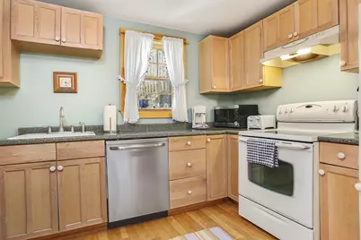 42 Main St #A, Rockport, MA 01966 - Photo 10