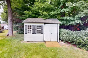 6 Maple Cir, Shrewsbury, MA 01545 - Photo 8