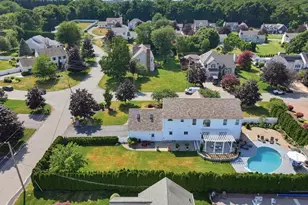 226 Olympic Rd, Somerset, MA 02726 - Photo 4