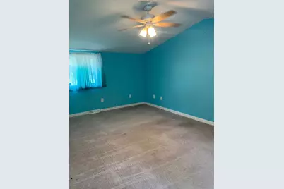 14 Oak St, Southwick, MA 01077 - Photo 16