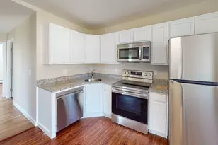 10 5th Ave, Webster, MA 01570 - Photo 6
