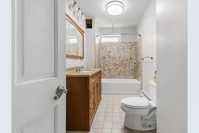 998 Middle, Fall River, MA 02721 - Photo 4