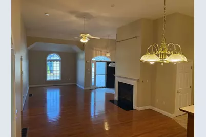 40 Holly Ln #40, Dracut, MA 01826 - Photo 4