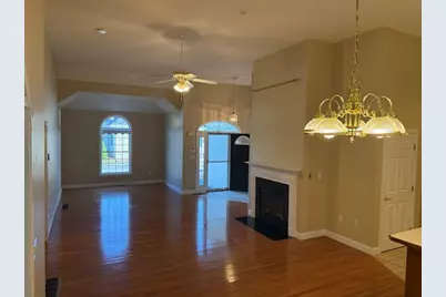 40 Holly Ln #40, Dracut, MA 01826 - Photo 4
