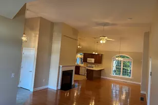 40 Holly Ln, Dracut, MA 01826 - Photo 8