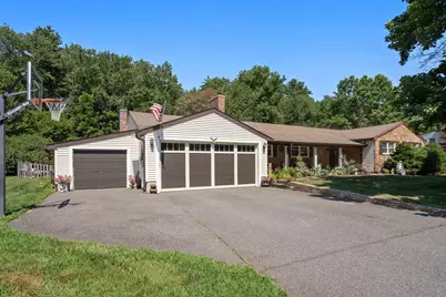 16 Burbank Lane, Lancaster, MA 01523 - Photo 2