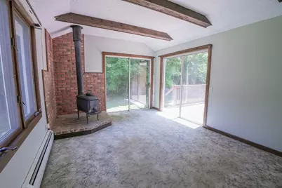 265 Reingold Ave, Fitchburg, MA 01420 - Photo 8