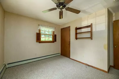 604 Quinapoxet St, Holden, MA 01520 - Photo 10