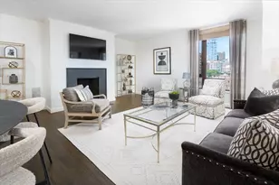 220 Boylston St, Boston, MA 02116 - Photo 2