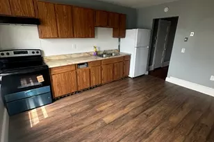 43 Prospect St, Ludlow, MA 01056 - Photo 6