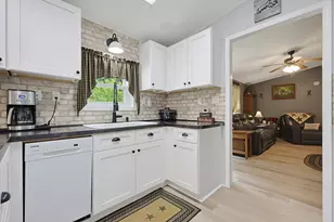 12 Fox Run, Brookfield, MA 01506 - Photo 16