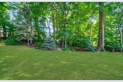 7 Bunker Cir, East Longmeadow, MA 01108 - Photo 32