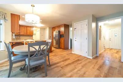 7 Bunker Cir, East Longmeadow, MA 01108 - Photo 10