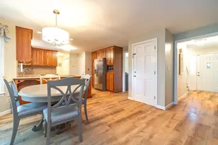 7 Bunker Cir, East Longmeadow, MA 01108 - Photo 10