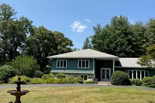 39 Oriole Dr, Andover, MA 01810 - Photo 2