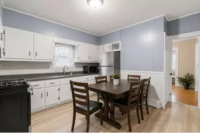 115 Thompson St, New Bedford, MA 02740 - Photo 14