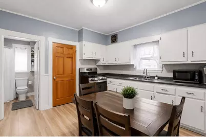 115 Thompson St, New Bedford, MA 02740 - Photo 16