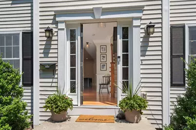 11 Shadow Ln, Wellesley, MA 02482 - Photo 2