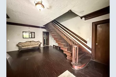 54 Ridgewood Pl, Springfield, MA 01105 - Photo 4