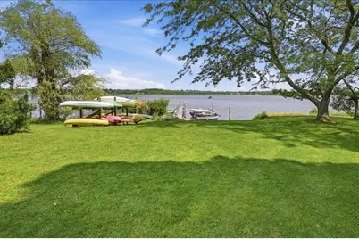 1746E Drift Rd, Westport, MA 02790 - Photo 24