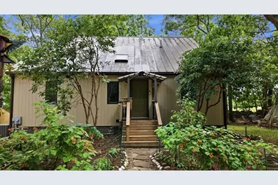 1746E Drift Rd, Westport, MA 02790 - Photo 4