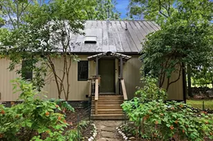 1746E Drift Rd, Westport, MA 02790 - Photo 4