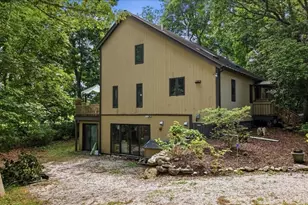 1746E Drift Rd, Westport, MA 02790 - Photo 2