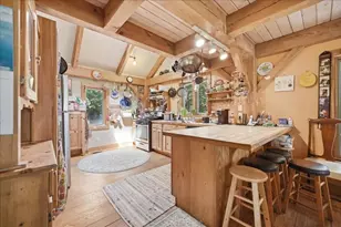 1746E Drift Rd, Westport, MA 02790 - Photo 18