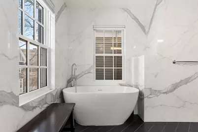 11 Hilliard #1, Cambridge, MA 02138 - Photo 8