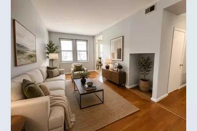 394 Riverway #10, Boston, MA 02115 - Photo 2